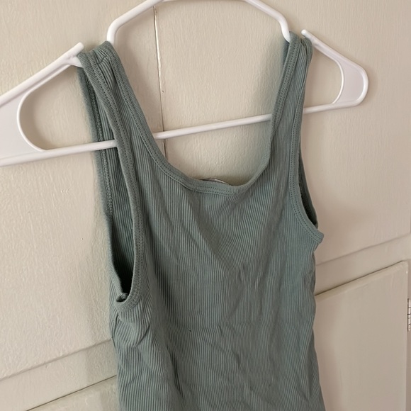 Brandy Melville tank - Picture 3 of 3